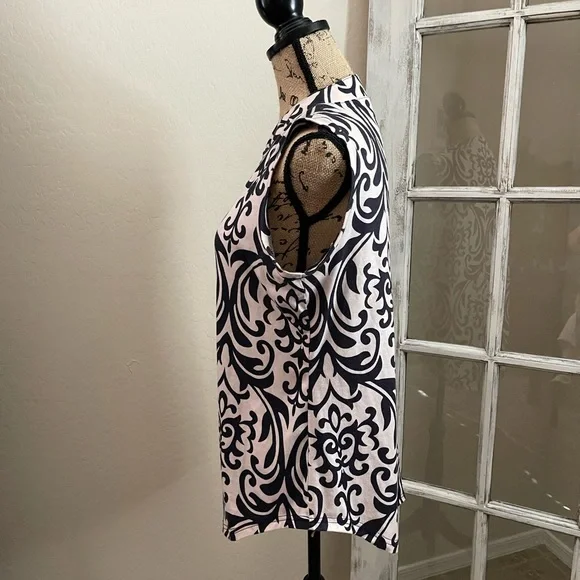 Cream & Black V Neck Top - Picture 3 of 4